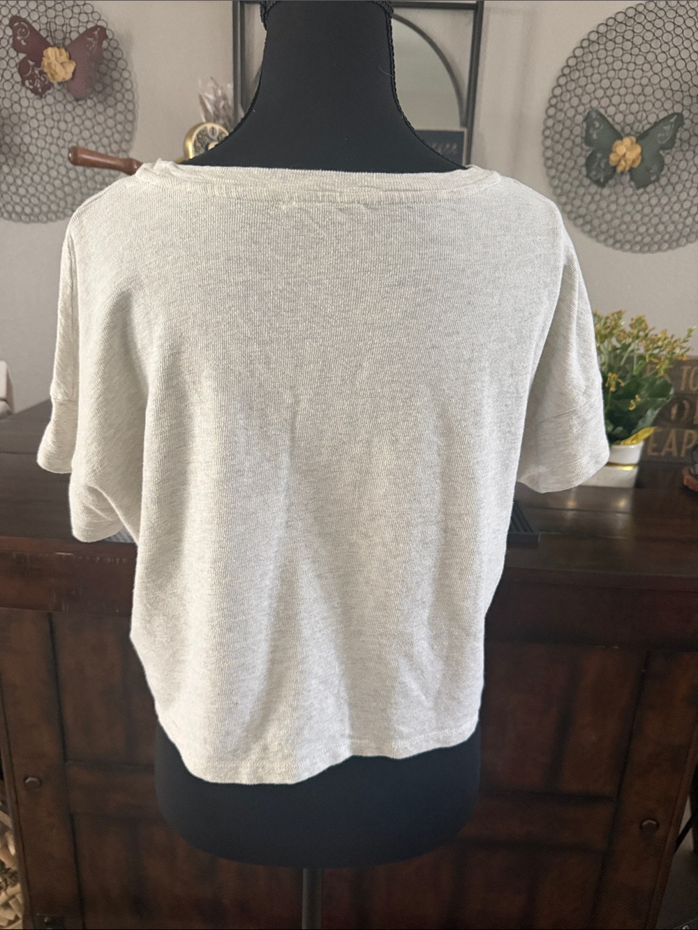 Sophie Rue Cropped Tie-Front Short Sleeve Top - Picture 5 of 9